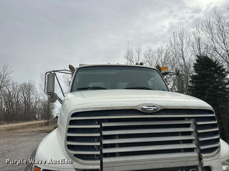 image for item FK1771 2001 Sterling L9500 dump truck