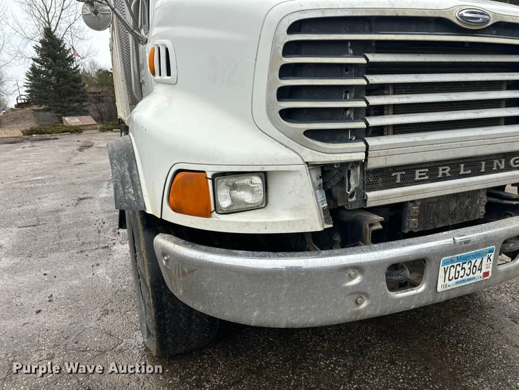 image for item FK1771 2001 Sterling L9500 dump truck