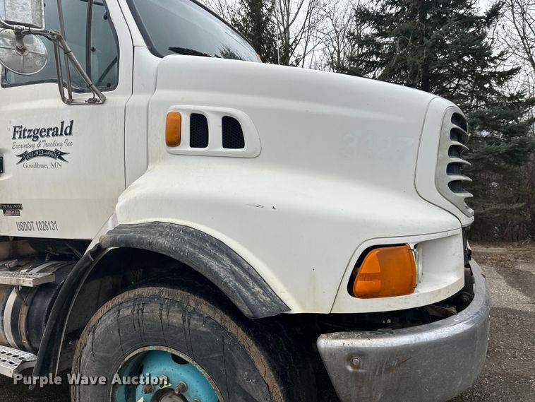 image for item FK1771 2001 Sterling L9500 dump truck