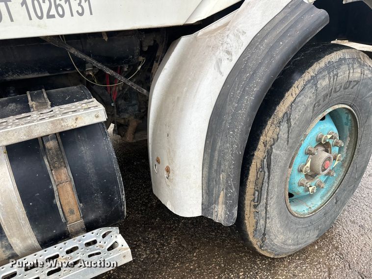 image for item FK1771 2001 Sterling L9500 dump truck