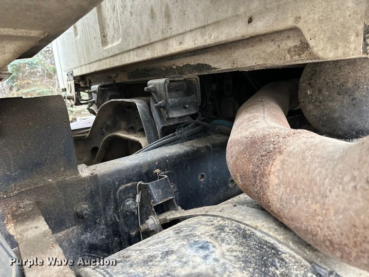 image for item FK1771 2001 Sterling L9500 dump truck