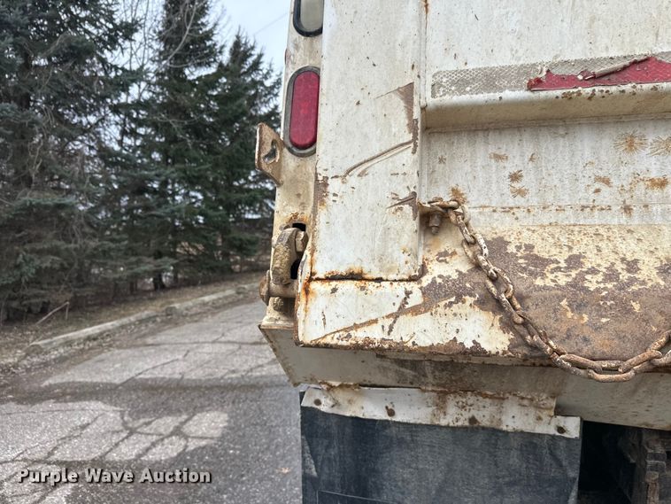 image for item FK1771 2001 Sterling L9500 dump truck