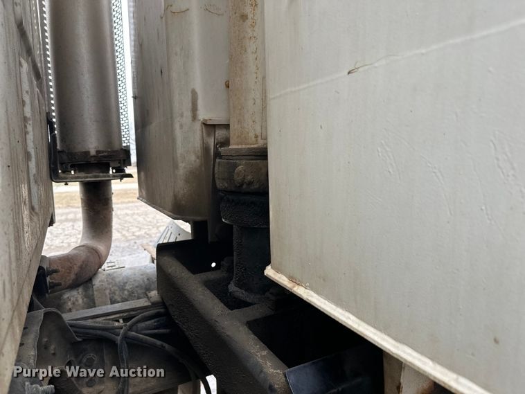 image for item FK1771 2001 Sterling L9500 dump truck