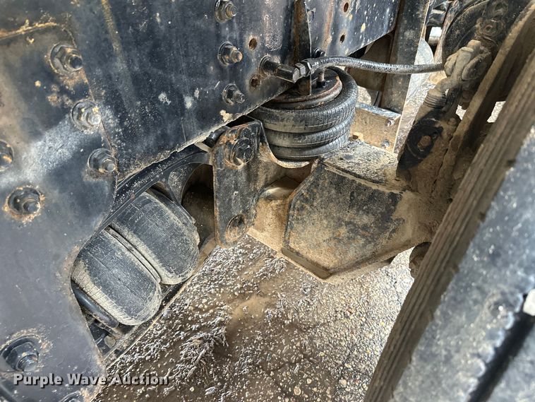 image for item FK1771 2001 Sterling L9500 dump truck