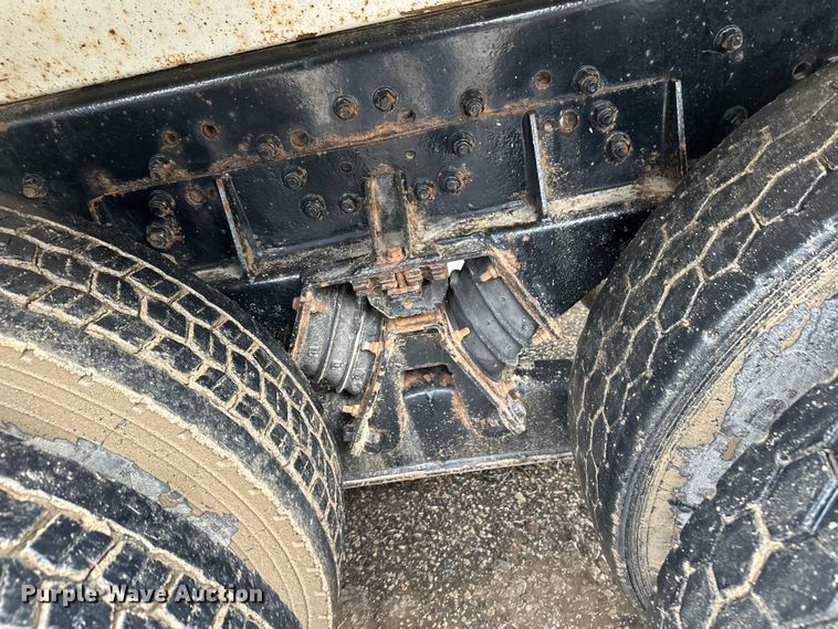 image for item FK1771 2001 Sterling L9500 dump truck