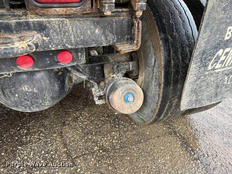 image for item FK1771 2001 Sterling L9500 dump truck