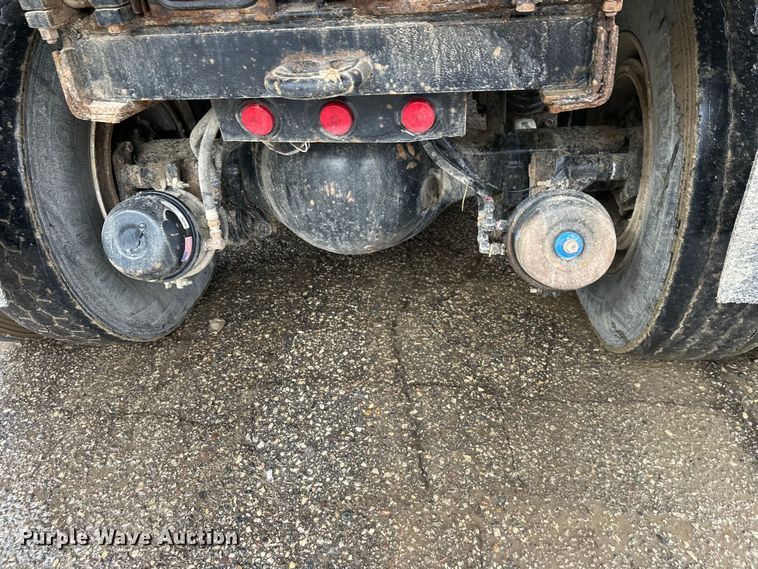 image for item FK1771 2001 Sterling L9500 dump truck