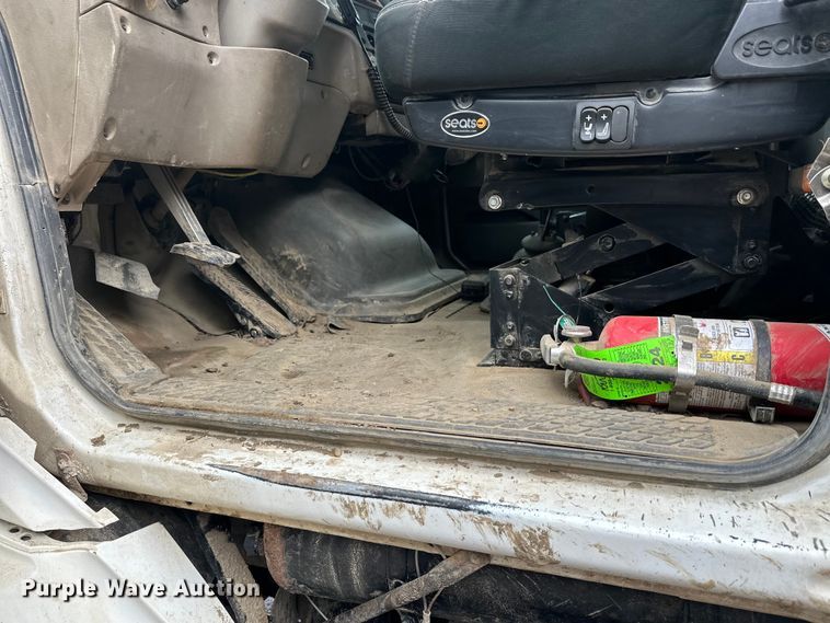 image for item FK1771 2001 Sterling L9500 dump truck