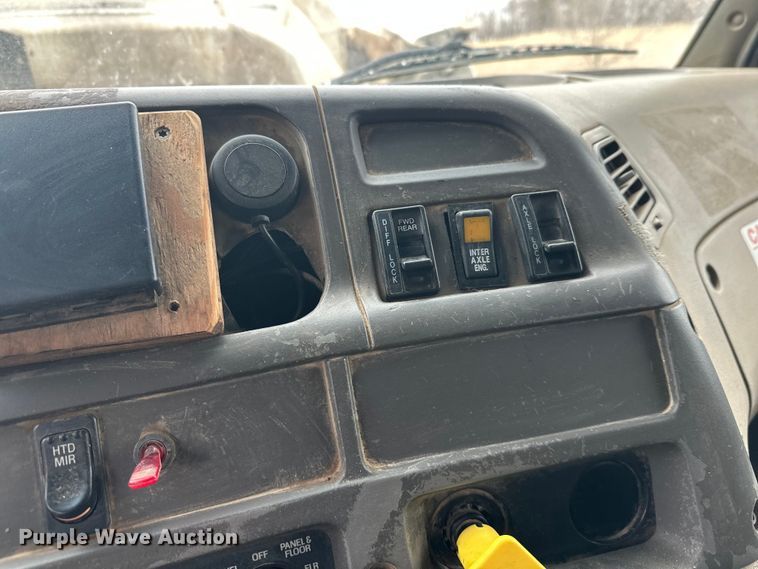 image for item FK1771 2001 Sterling L9500 dump truck