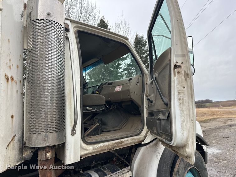 image for item FK1771 2001 Sterling L9500 dump truck