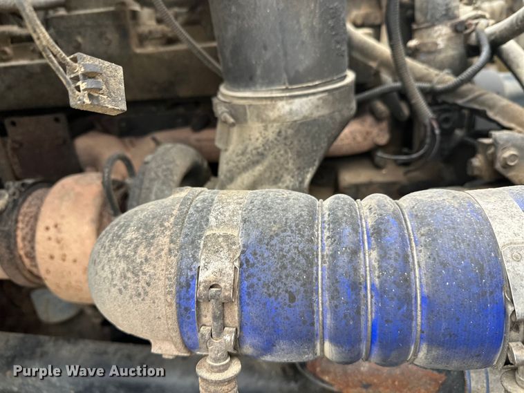 image for item FK1771 2001 Sterling L9500 dump truck