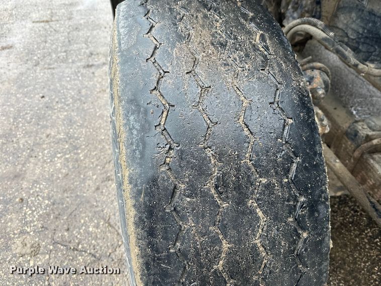 image for item FK1771 2001 Sterling L9500 dump truck