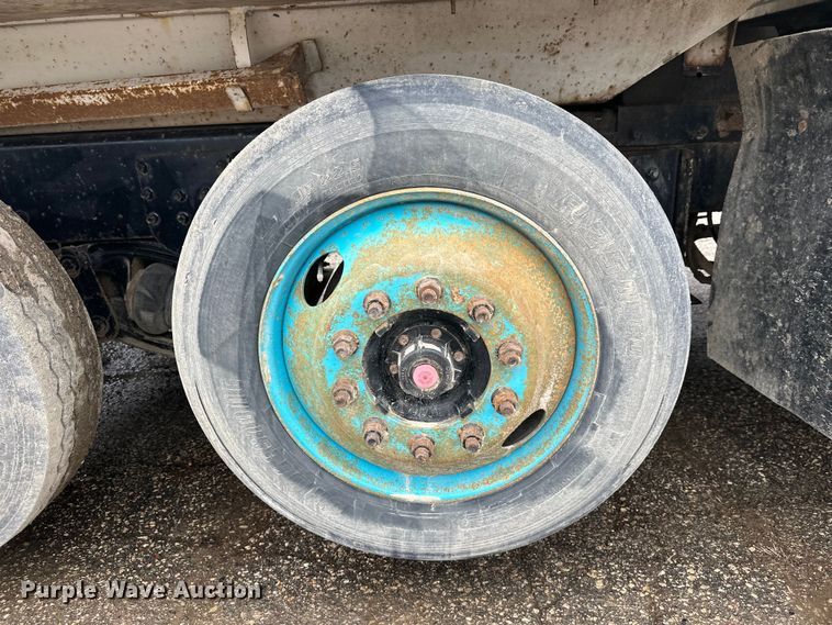 image for item FK1771 2001 Sterling L9500 dump truck