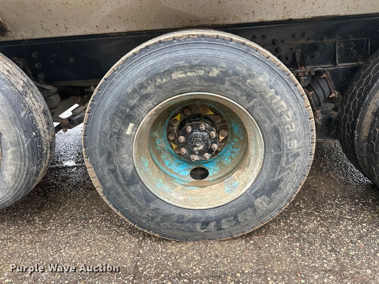 image for item FK1771 2001 Sterling L9500 dump truck