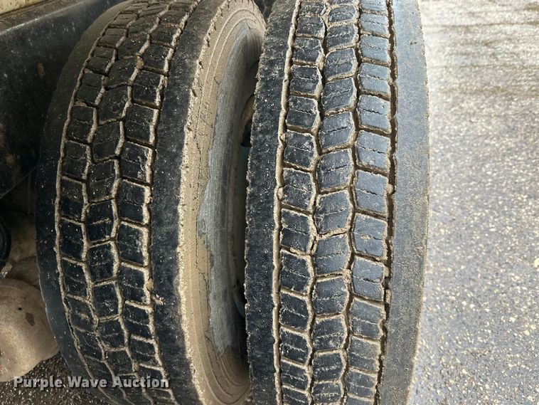 image for item FK1771 2001 Sterling L9500 dump truck