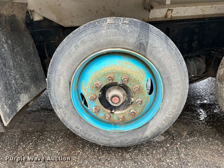 image for item FK1771 2001 Sterling L9500 dump truck