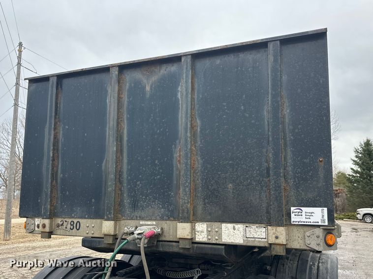 image for item FK1773 2005 Utility flatbed trailer