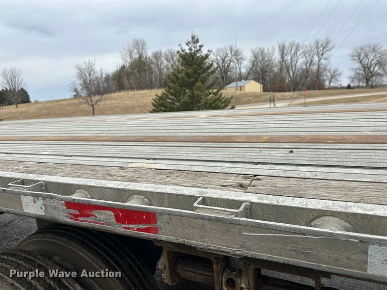 image for item FK1773 2005 Utility flatbed trailer