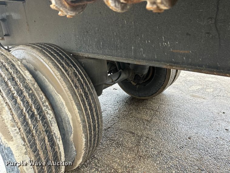 image for item FK1773 2005 Utility flatbed trailer