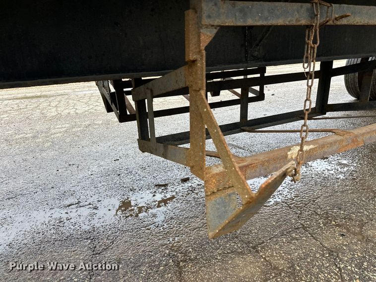 image for item FK1773 2005 Utility flatbed trailer