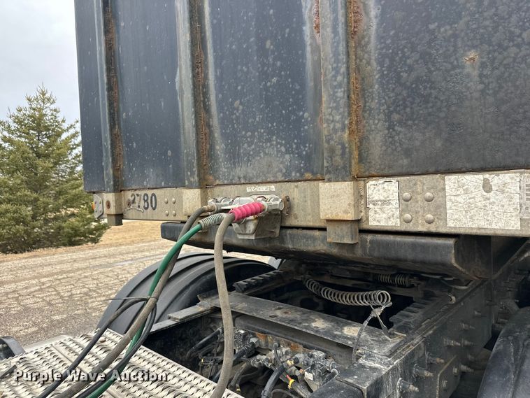 image for item FK1773 2005 Utility flatbed trailer