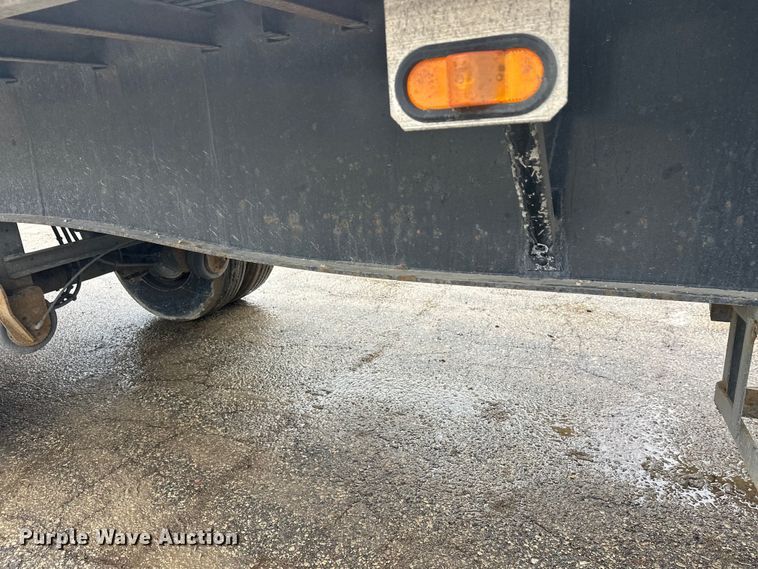 image for item FK1773 2005 Utility flatbed trailer