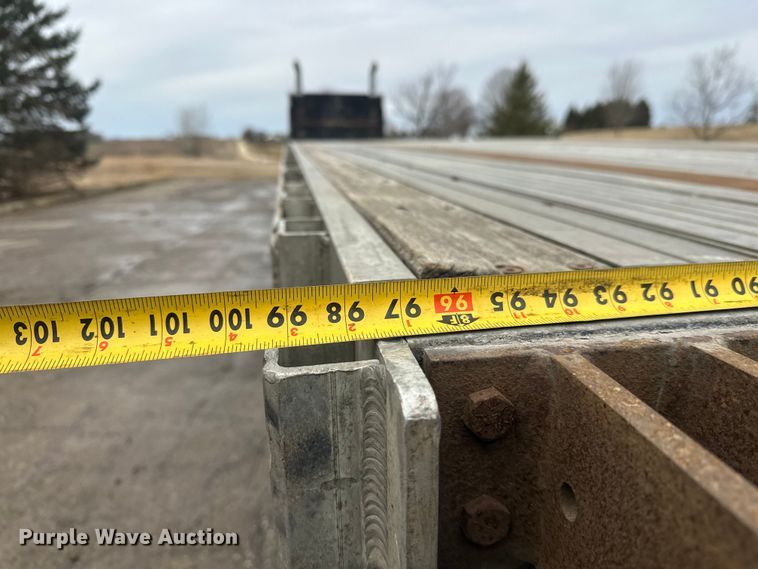 image for item FK1773 2005 Utility flatbed trailer