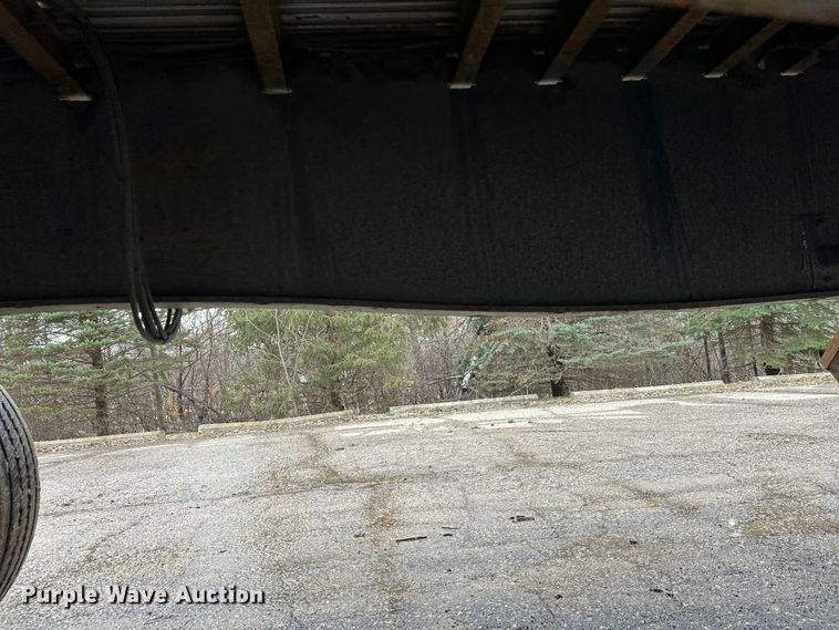 image for item FK1773 2005 Utility flatbed trailer