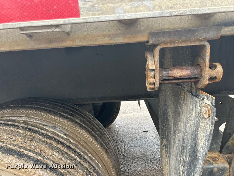 image for item FK1773 2005 Utility flatbed trailer