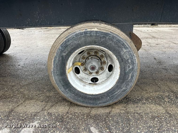 image for item FK1773 2005 Utility flatbed trailer