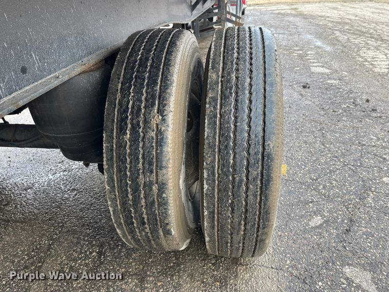 image for item FK1773 2005 Utility flatbed trailer