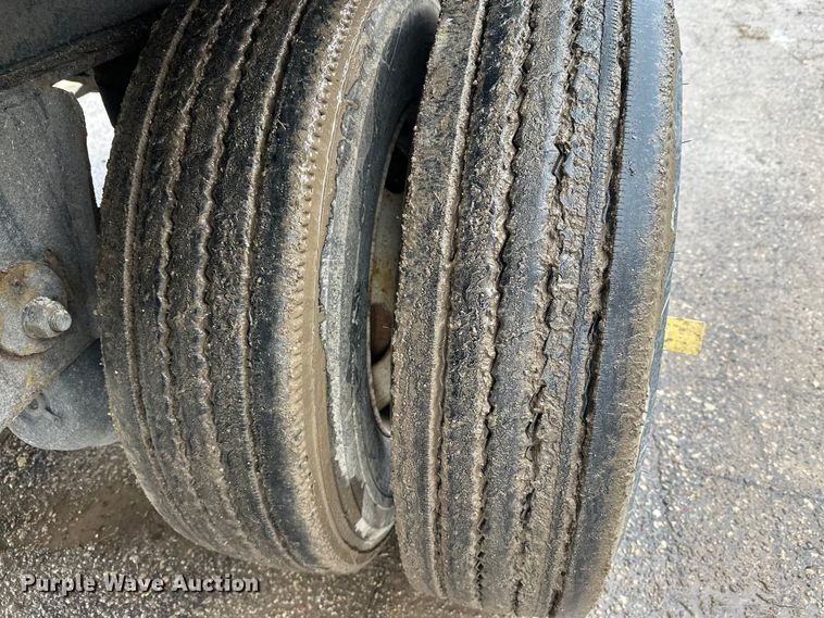 image for item FK1773 2005 Utility flatbed trailer