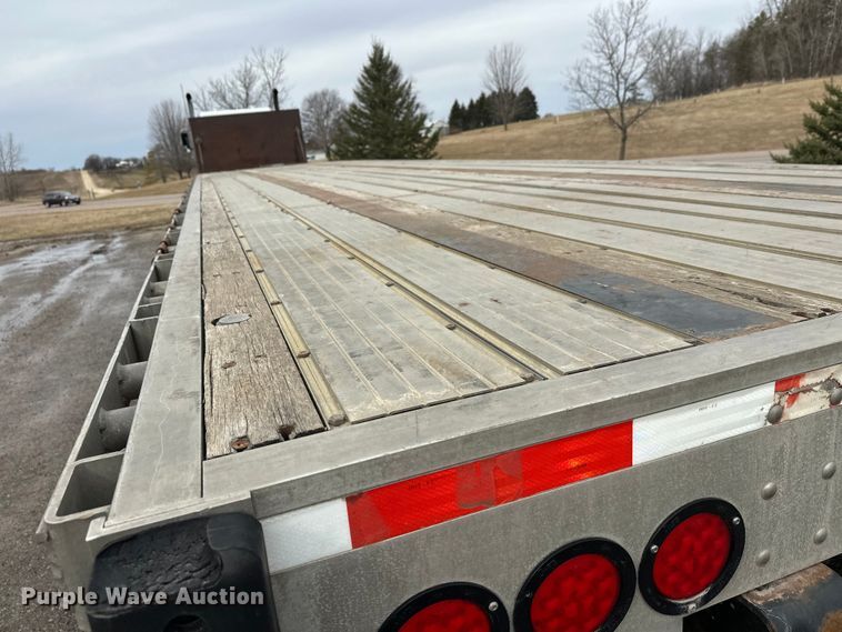 image for item FK1774 2008 Transcraft  flatbed trailer