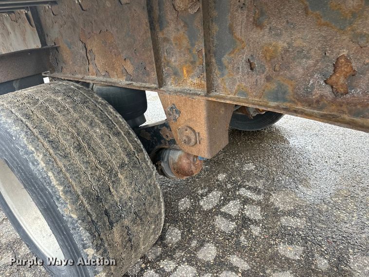 image for item FK1774 2008 Transcraft  flatbed trailer