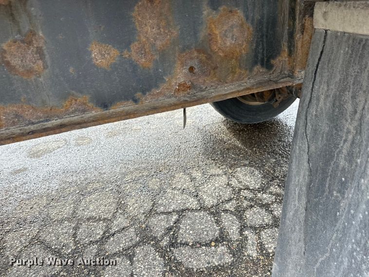 image for item FK1774 2008 Transcraft  flatbed trailer