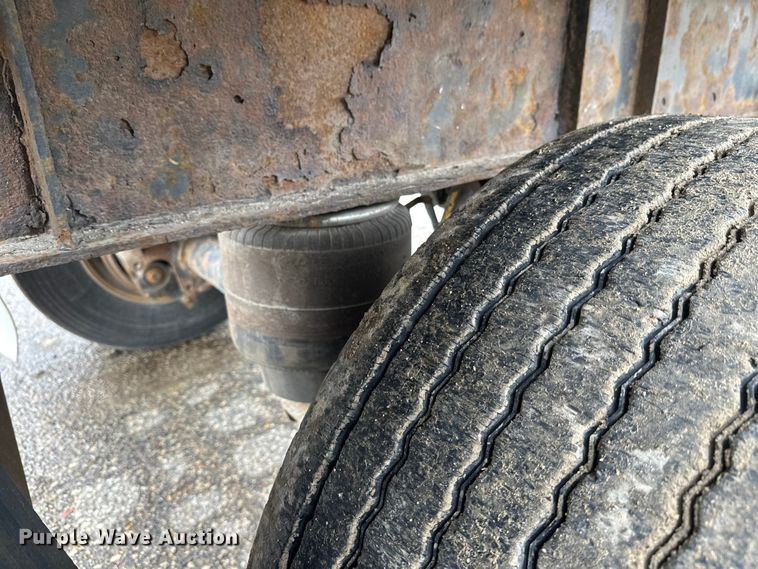 image for item FK1774 2008 Transcraft  flatbed trailer