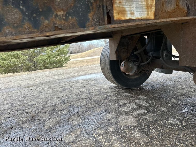 image for item FK1774 2008 Transcraft  flatbed trailer