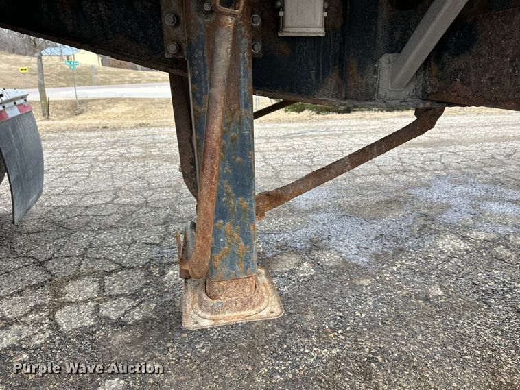 image for item FK1774 2008 Transcraft  flatbed trailer