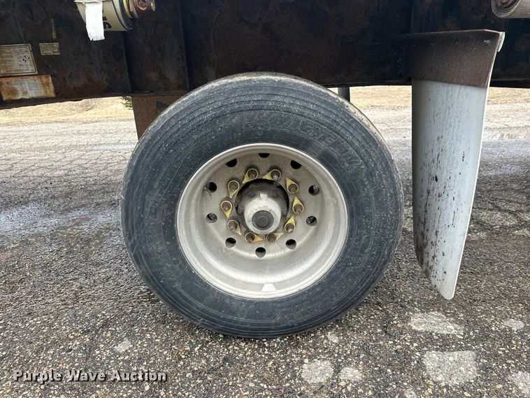 image for item FK1774 2008 Transcraft  flatbed trailer