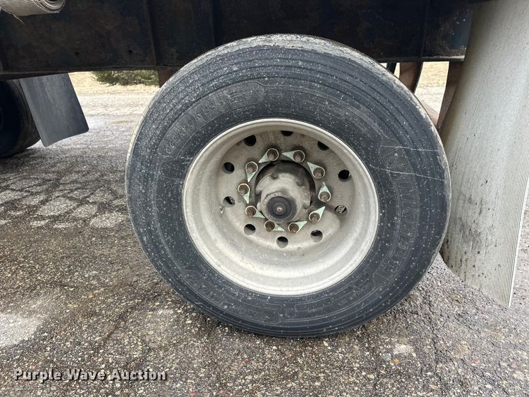 image for item FK1774 2008 Transcraft  flatbed trailer