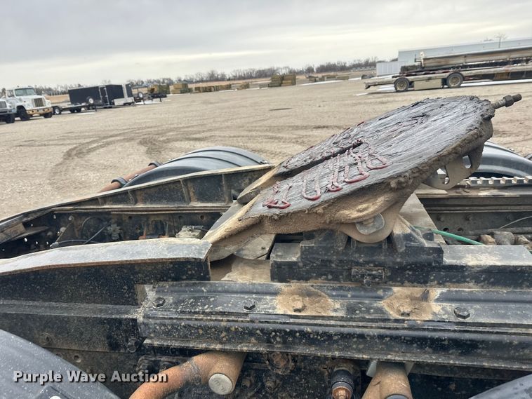 image for item FK1779 2003 International 9400i semi truck