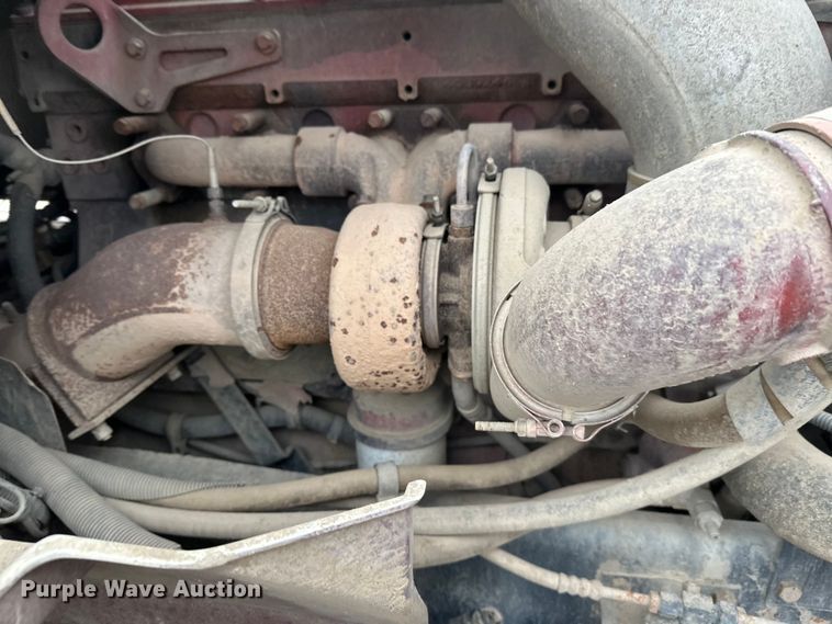 image for item FK1779 2003 International 9400i semi truck