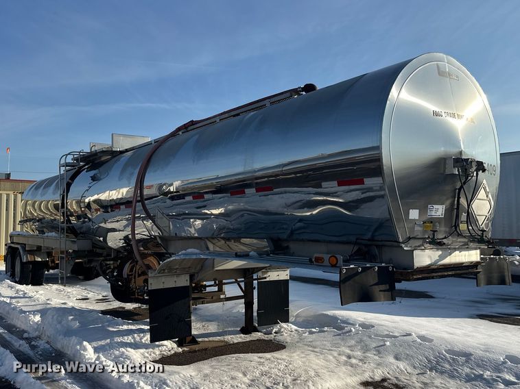 image for item FK1813 1991 Brenner tank trailer