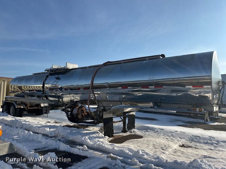 image for item FK1813 1991 Brenner tank trailer