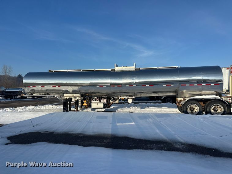 image for item FK1813 1991 Brenner tank trailer