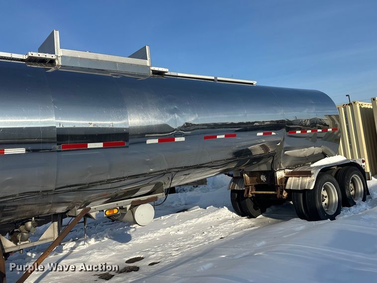 image for item FK1813 1991 Brenner tank trailer