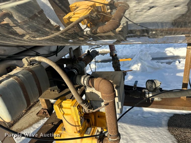 image for item FK1813 1991 Brenner tank trailer