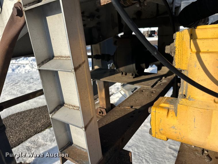 image for item FK1813 1991 Brenner tank trailer