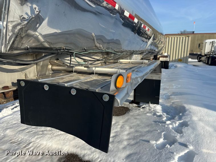 image for item FK1813 1991 Brenner tank trailer