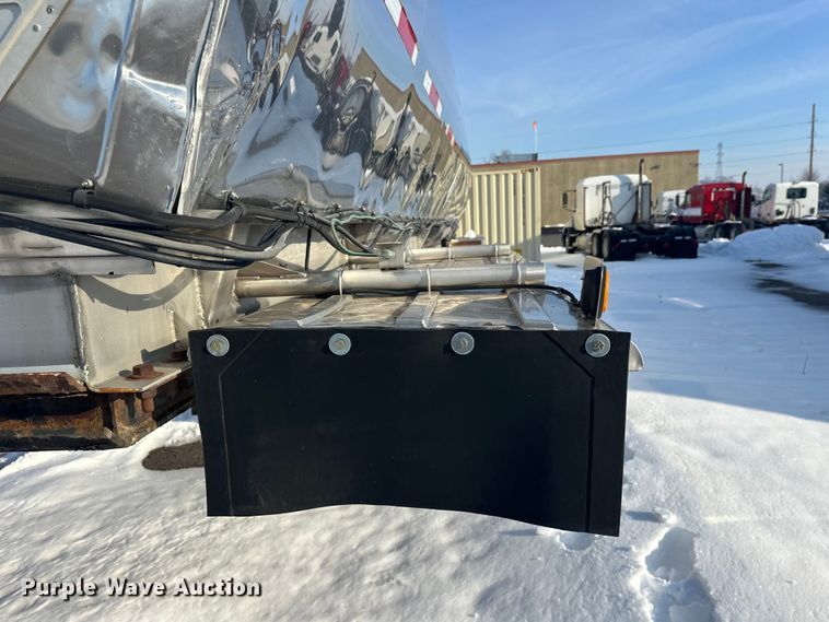 image for item FK1813 1991 Brenner tank trailer